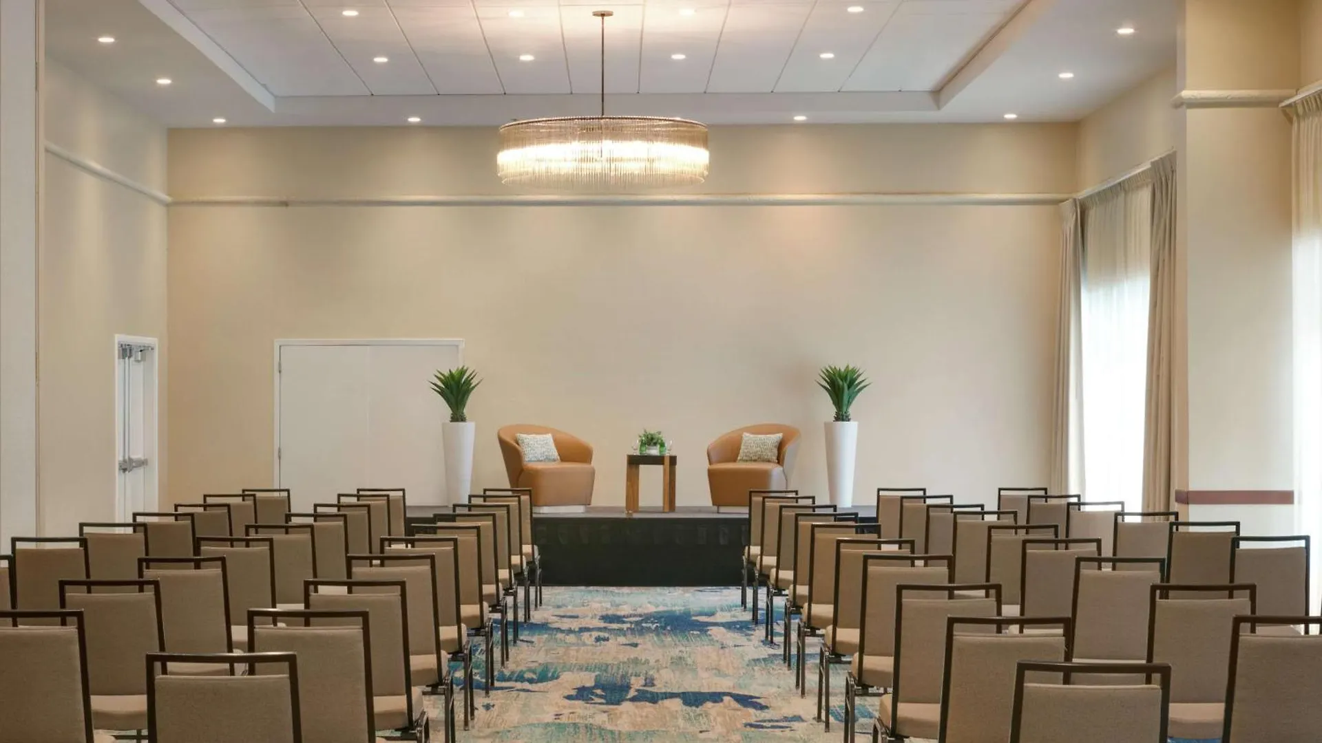 Resort Embassy Suites By Hilton San Juan - Hotel & Casino
